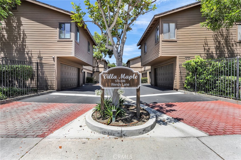 579 Wendy Lane