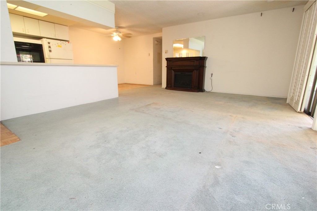 2016 Via Mariposa West Unit N