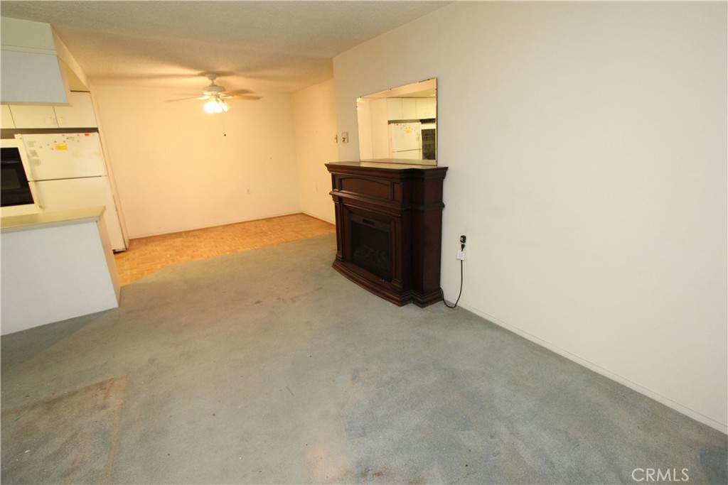 2016 Via Mariposa West Unit N