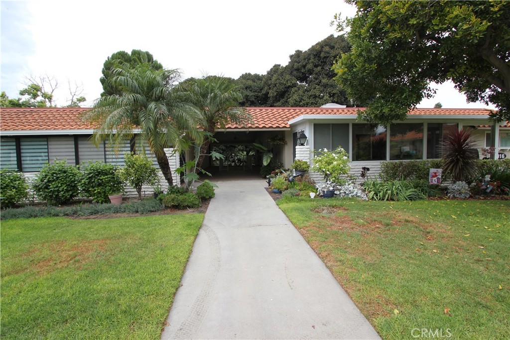 2016 Via Mariposa West Unit N