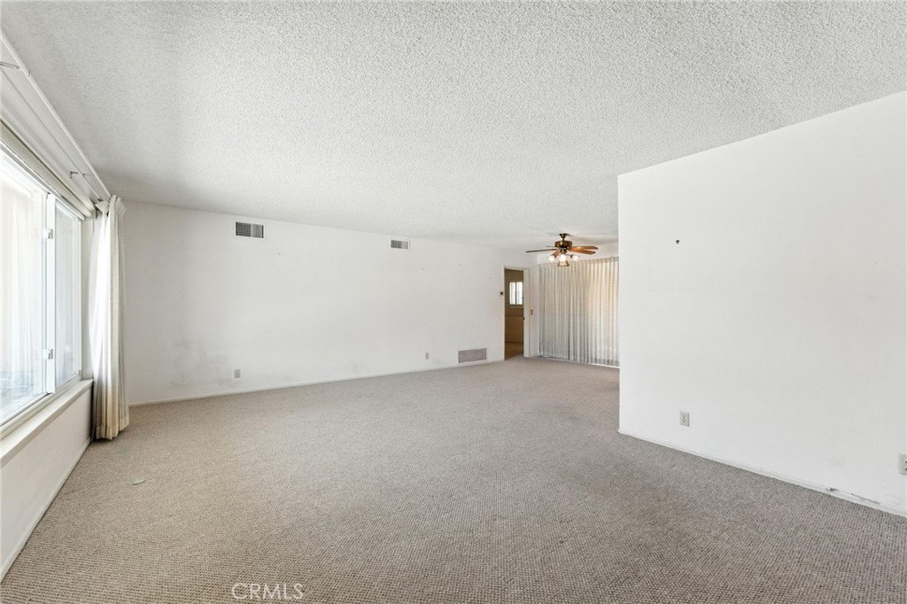 1181 Sandlewood Drive