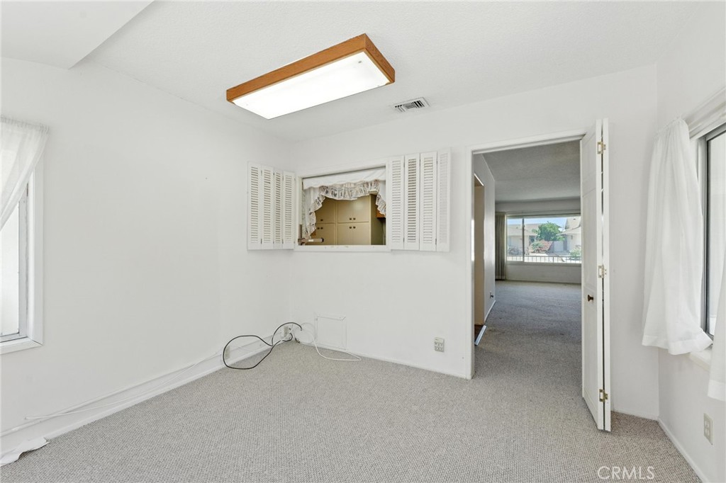 1181 Sandlewood Drive