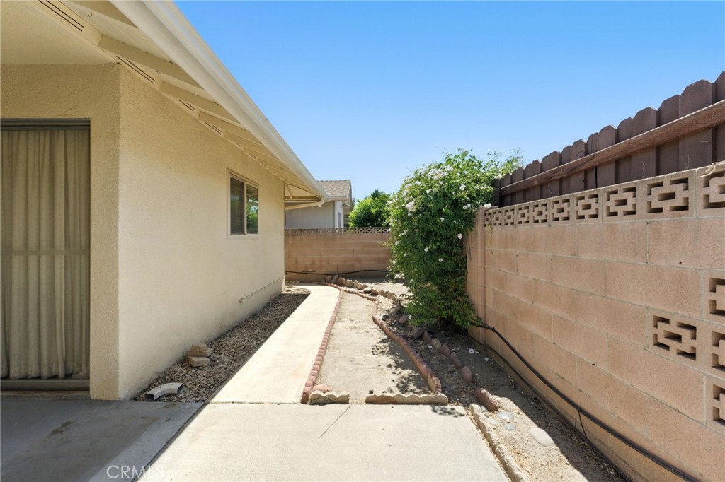 1181 Sandlewood Drive