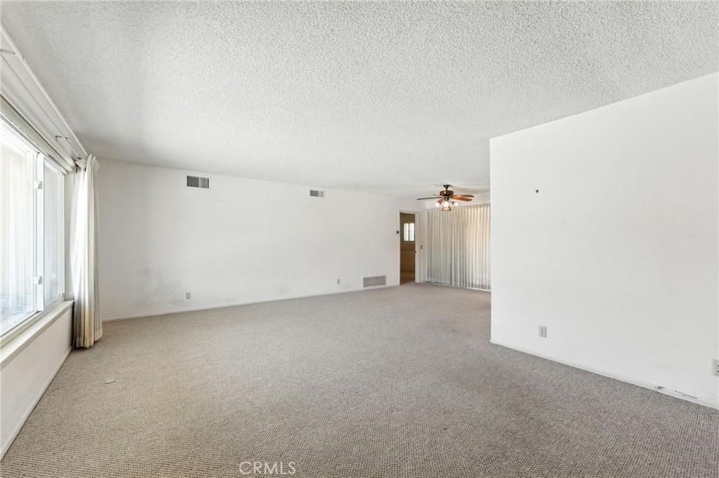 1181 Sandlewood Drive
