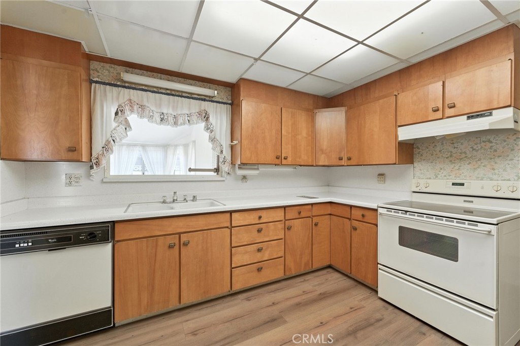 1181 Sandlewood Drive