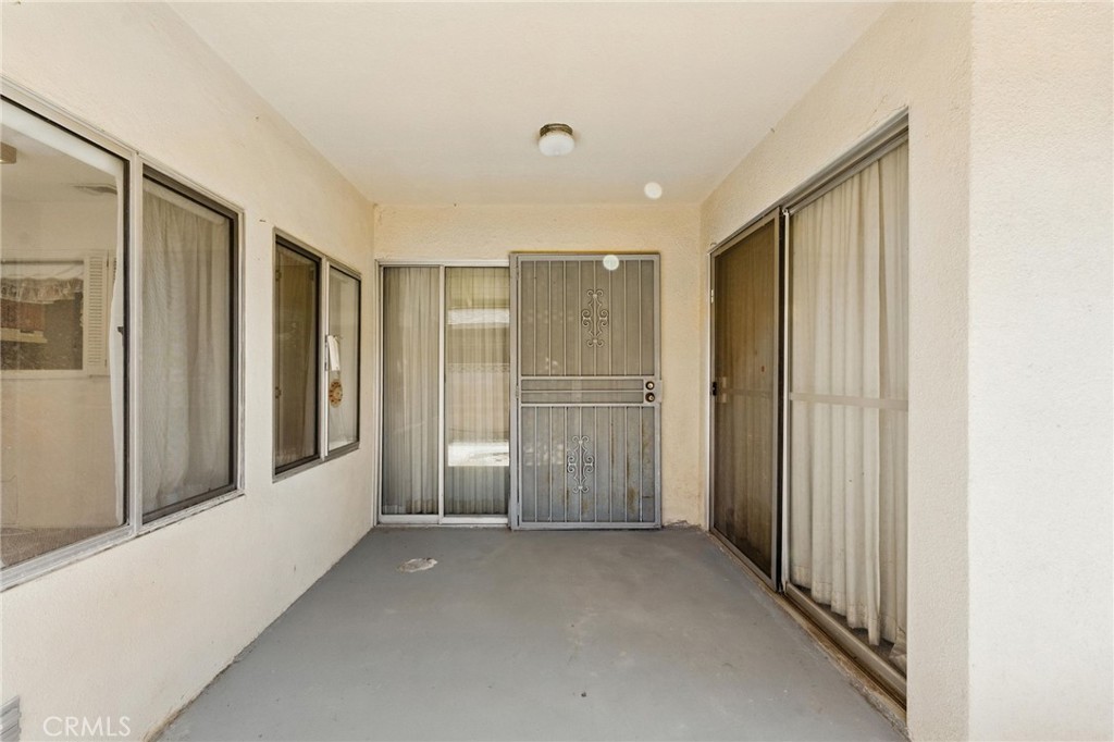 1181 Sandlewood Drive