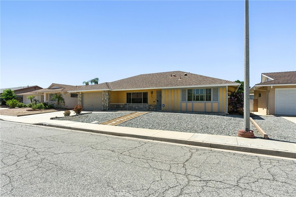 1181 Sandlewood Drive