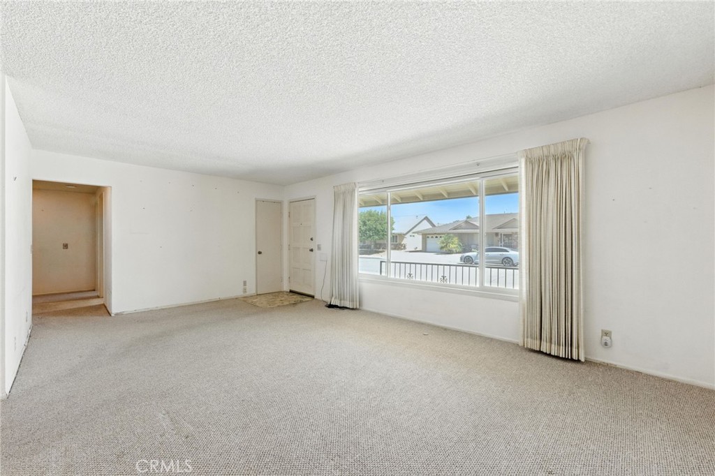 1181 Sandlewood Drive