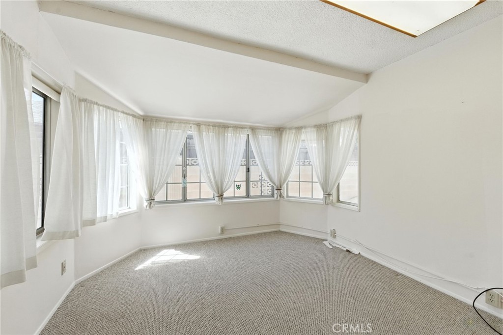 1181 Sandlewood Drive