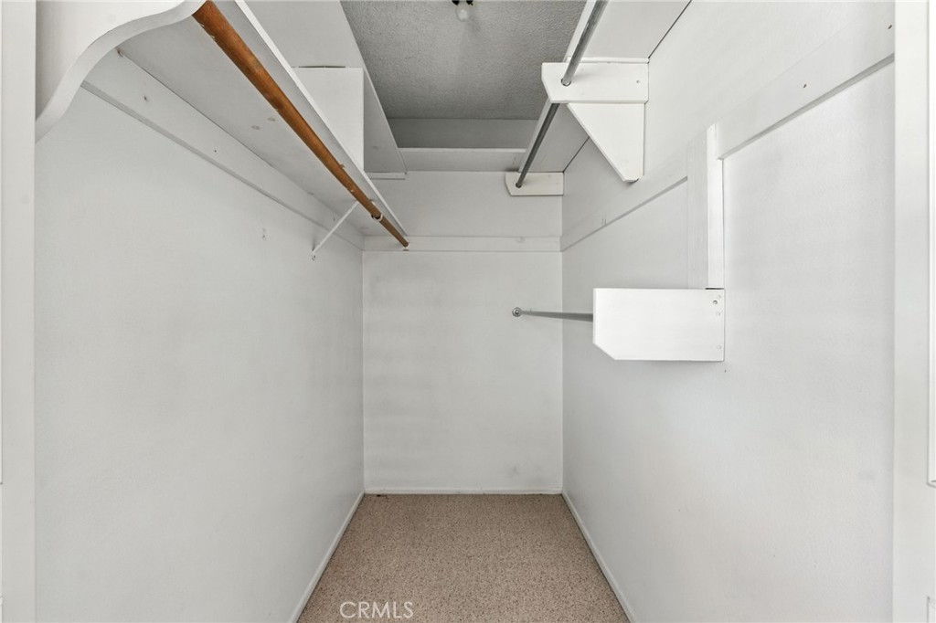 1181 Sandlewood Drive