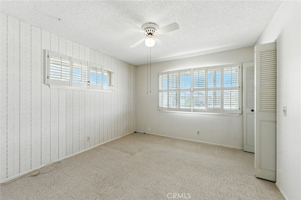 1181 Sandlewood Drive