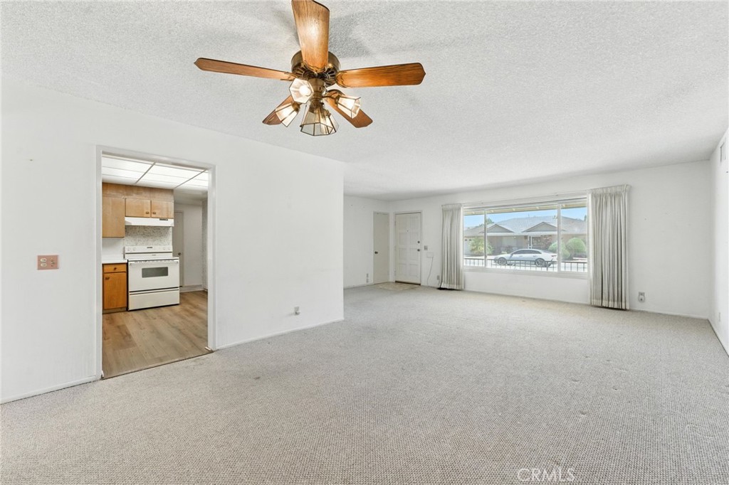 1181 Sandlewood Drive