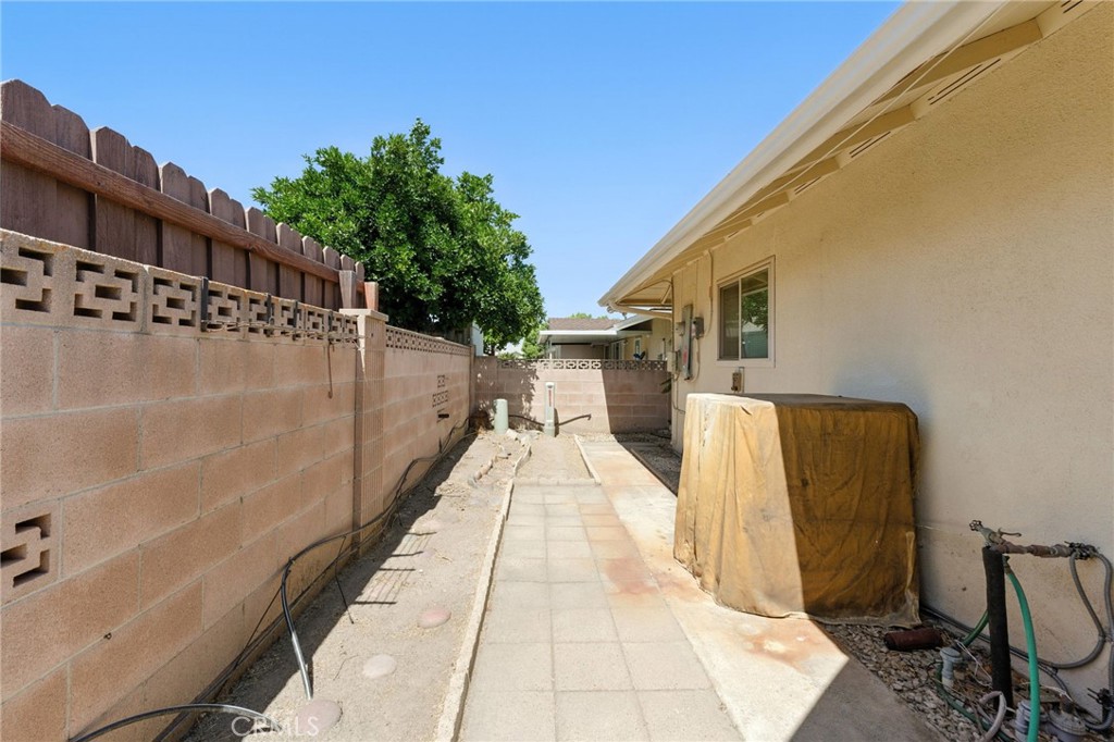 1181 Sandlewood Drive