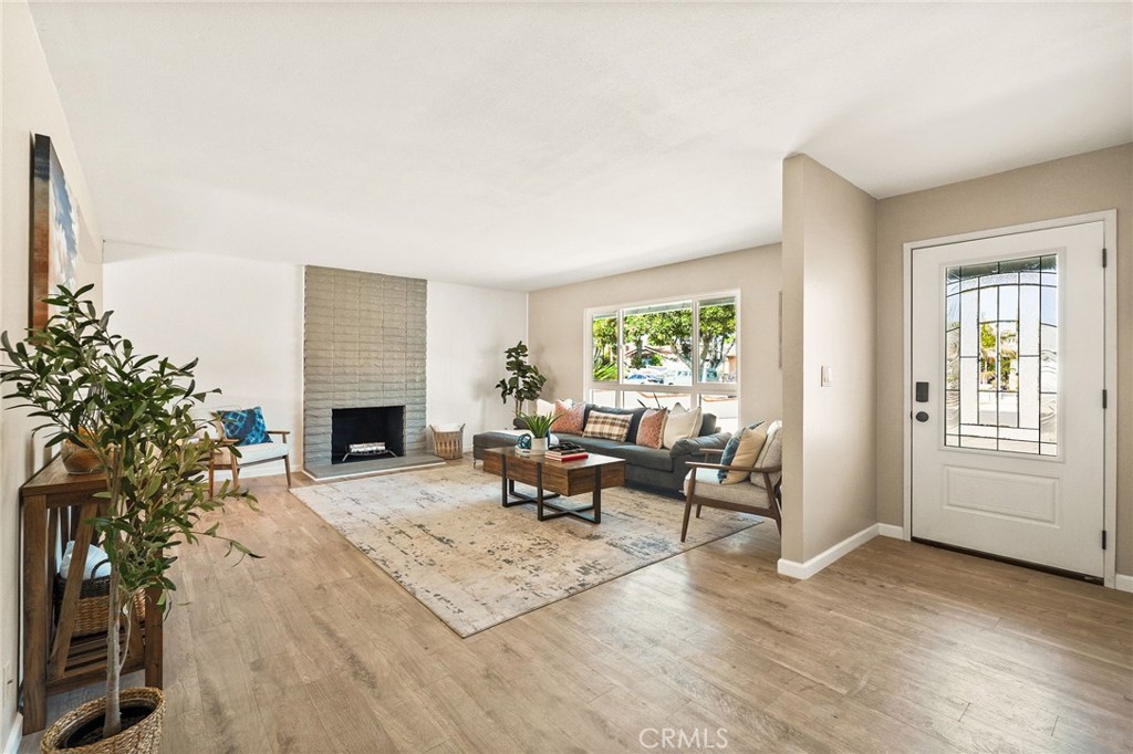 2406 S Pacific Avenue