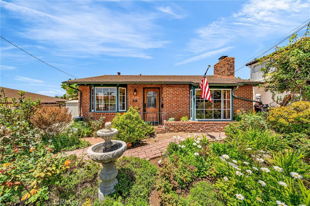 616 Rushville Street