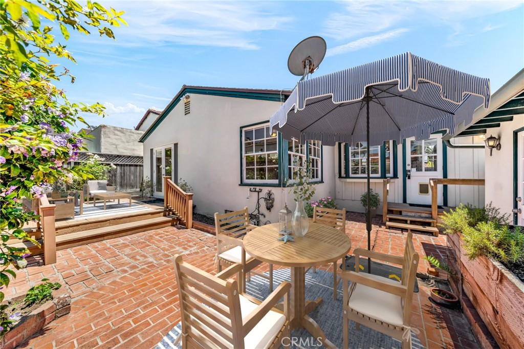 616 Rushville Street