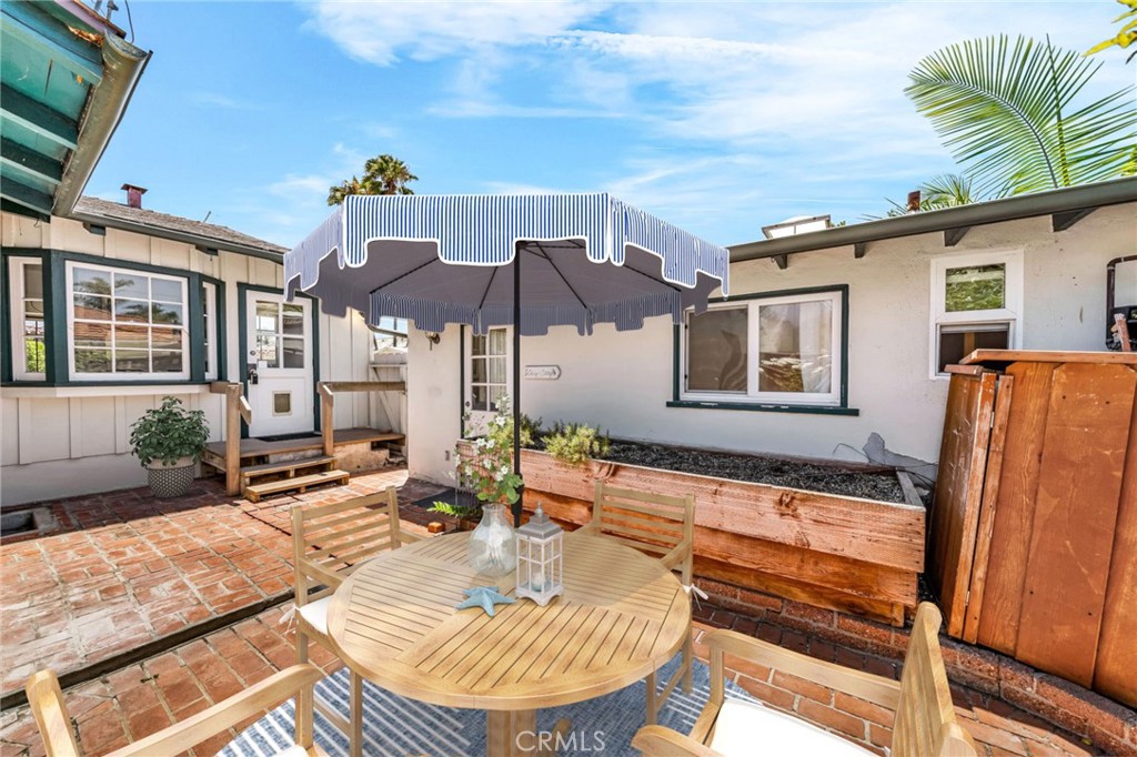 616 Rushville Street