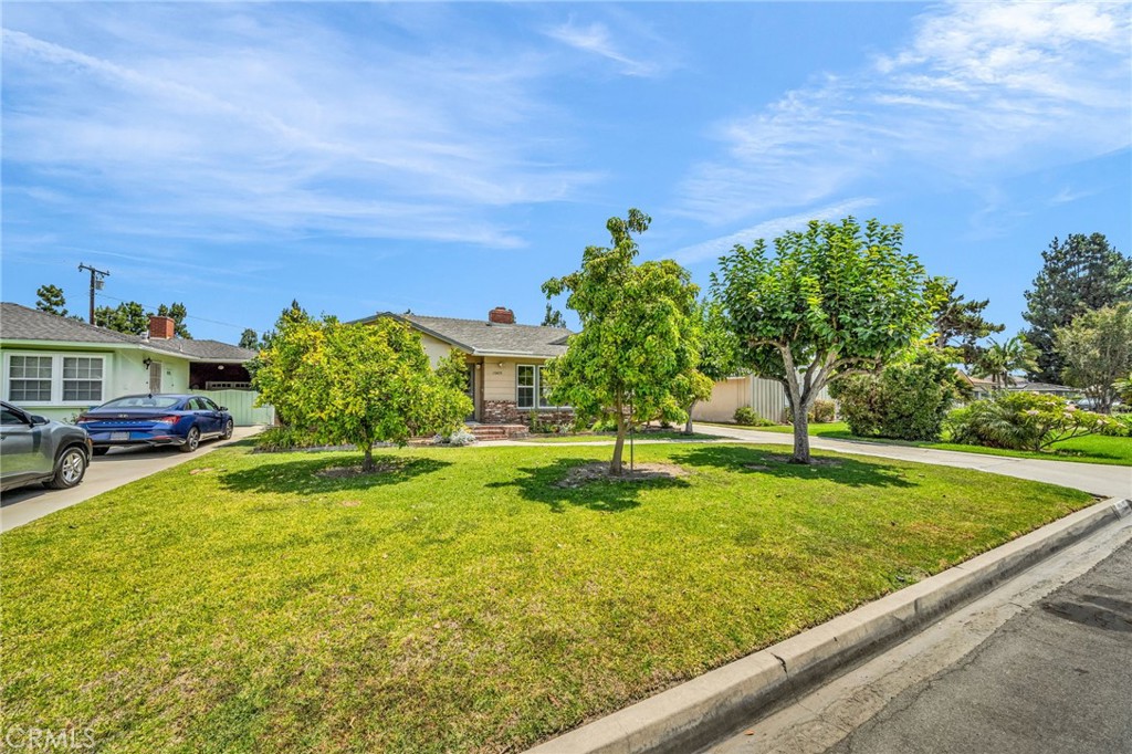 10420 Samoline Avenue