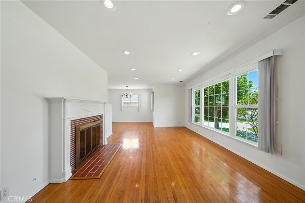 10420 Samoline Avenue