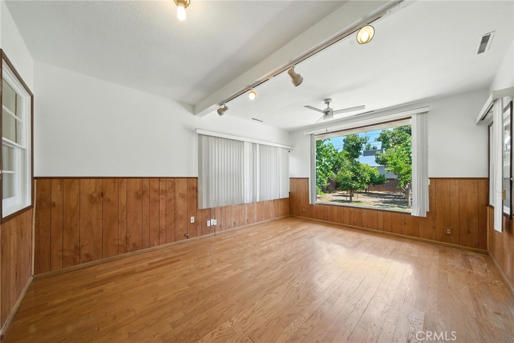 10420 Samoline Avenue