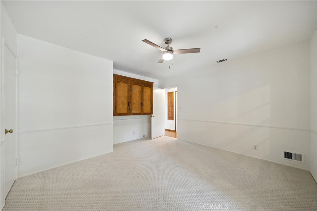 10420 Samoline Avenue