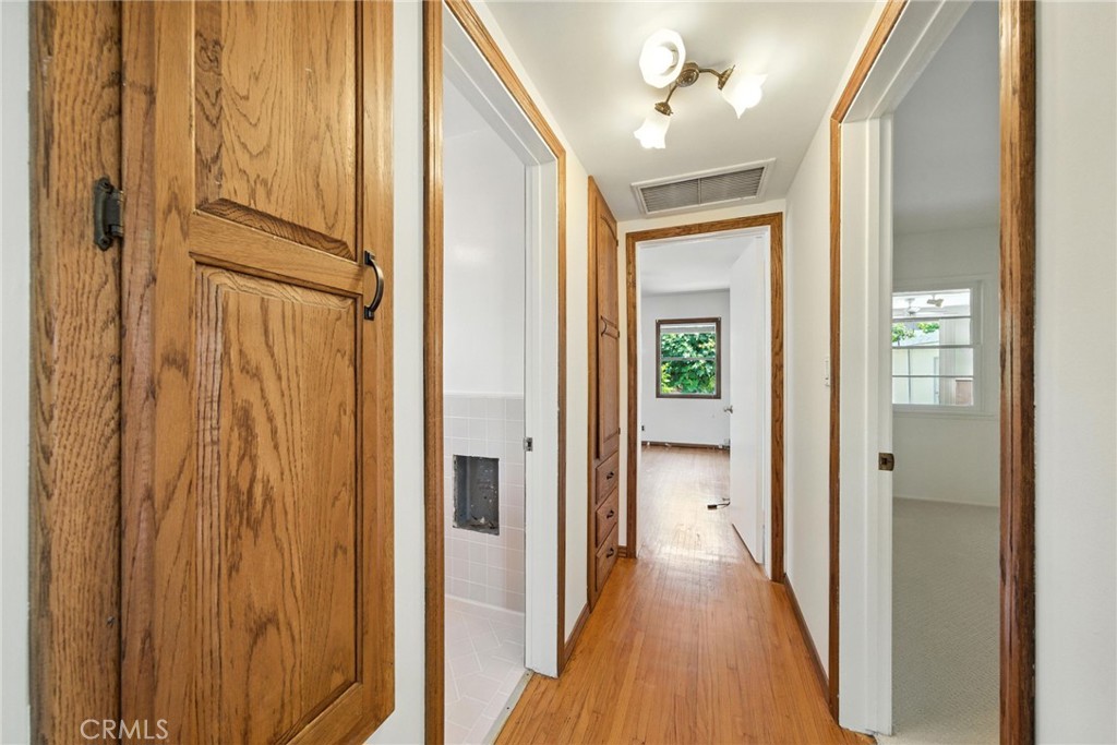 10420 Samoline Avenue