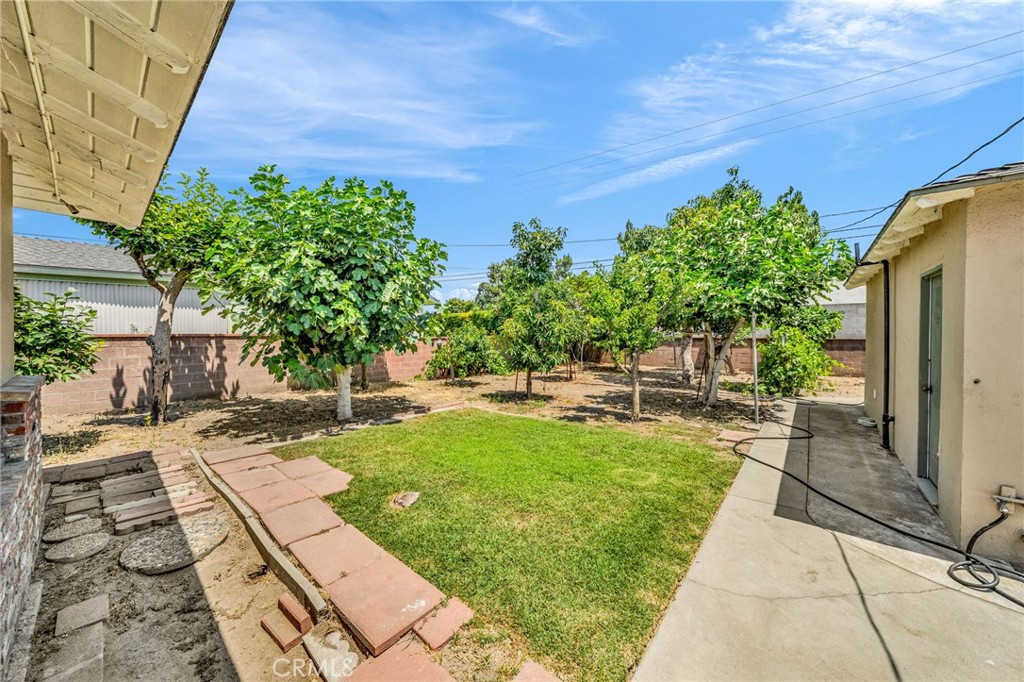 10420 Samoline Avenue