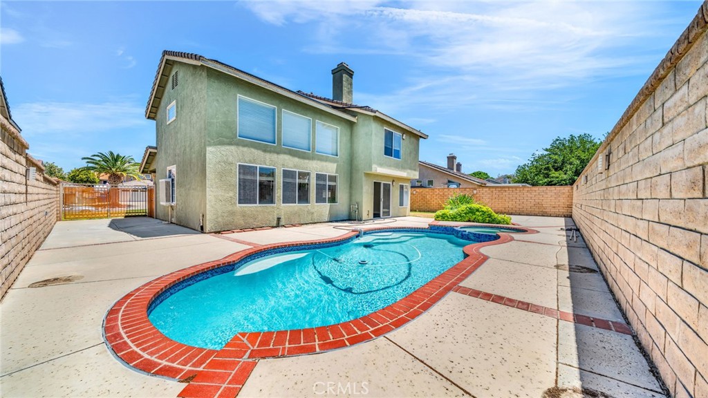 40123 Vicker Way