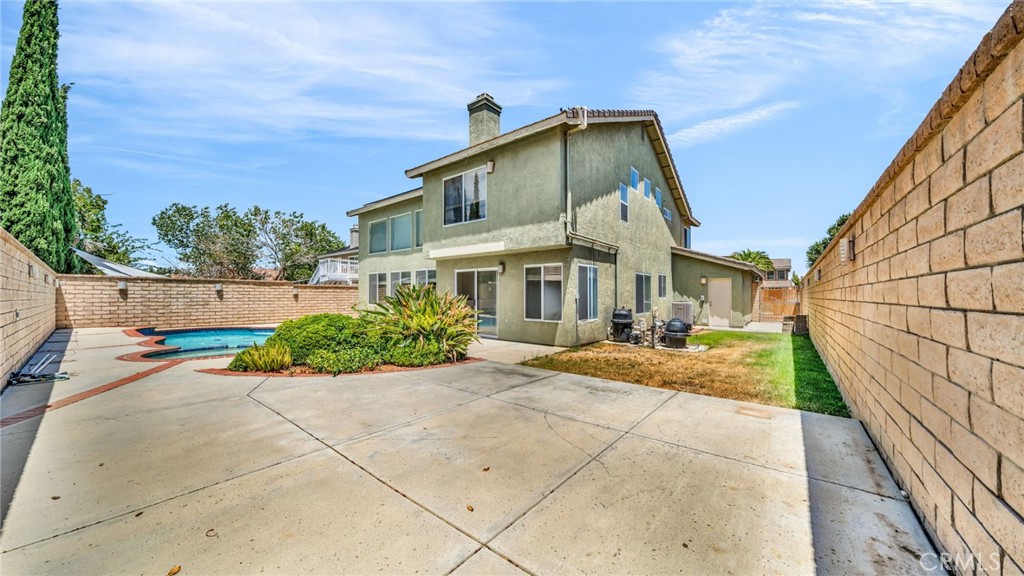 40123 Vicker Way