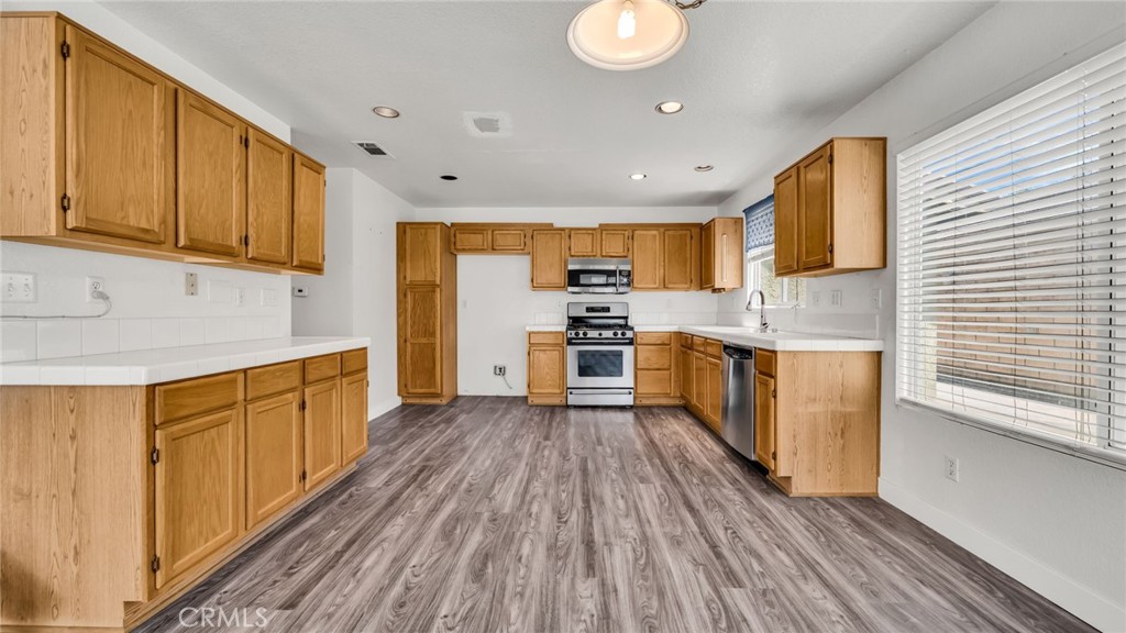 40123 Vicker Way