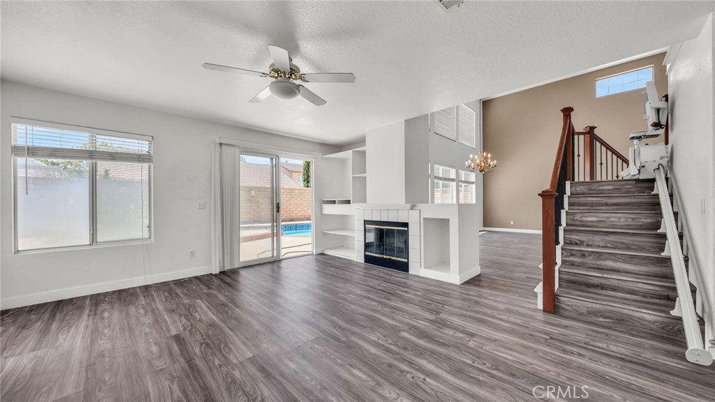 40123 Vicker Way