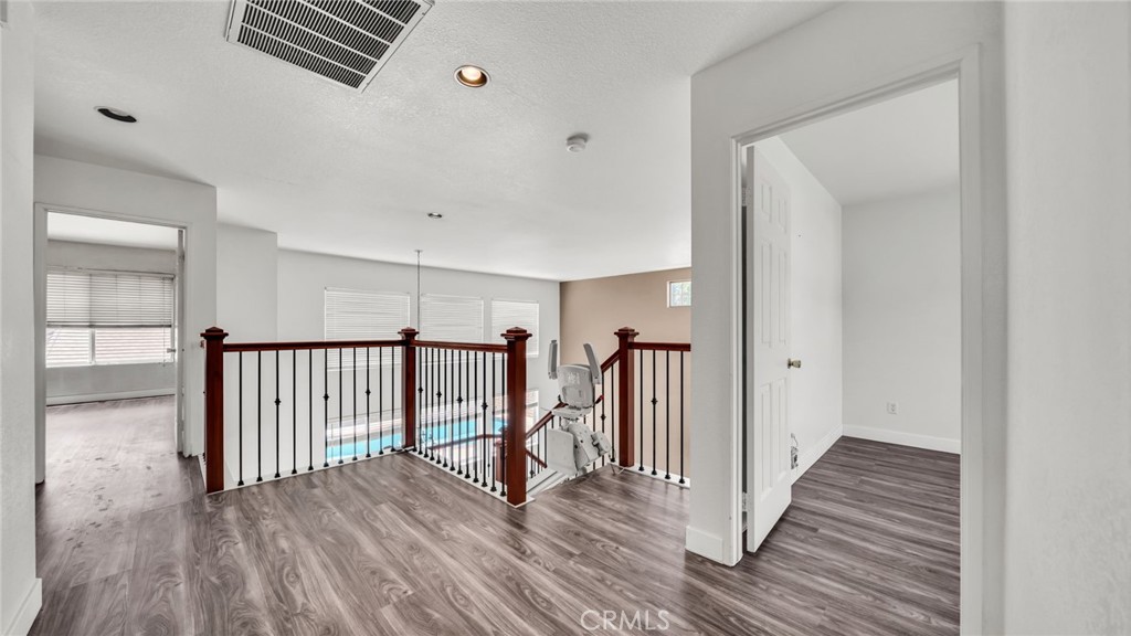 40123 Vicker Way