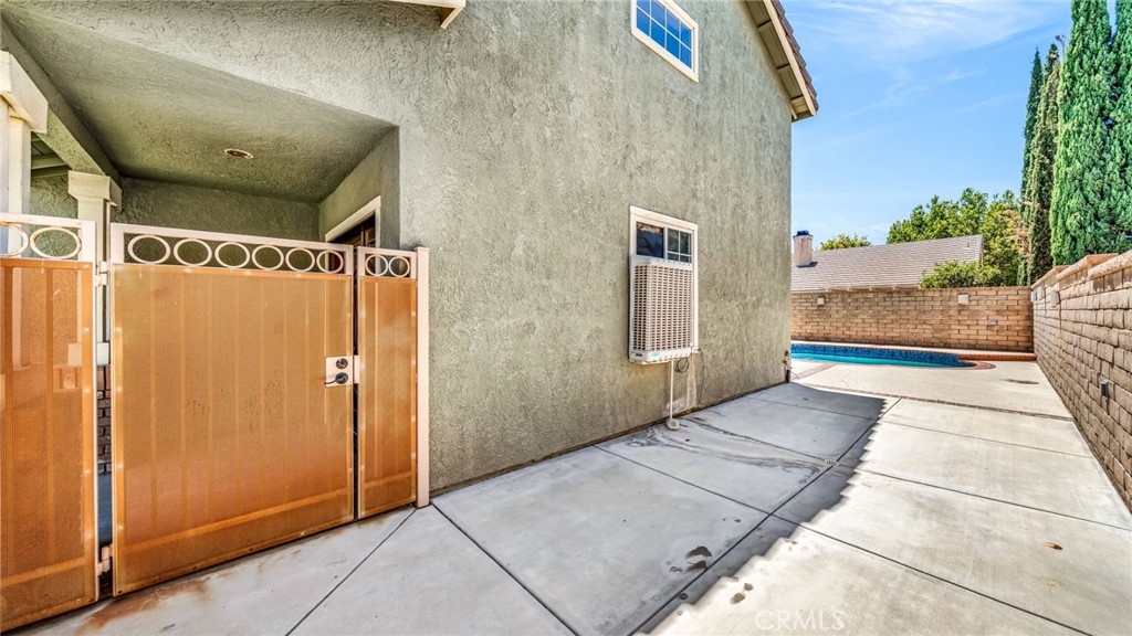 40123 Vicker Way