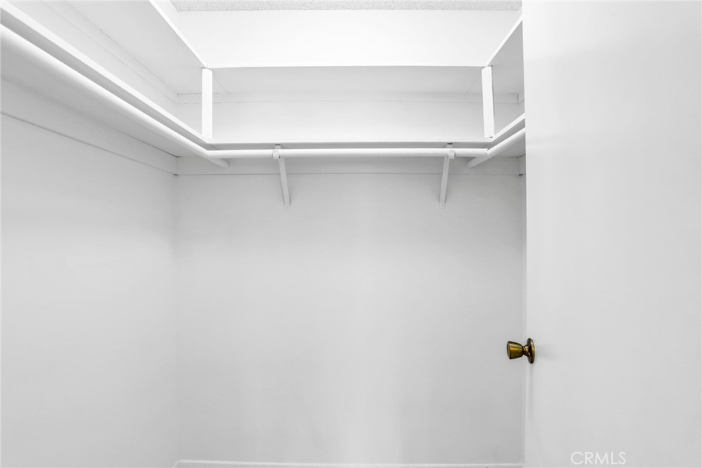 4223 Paseo de Plata