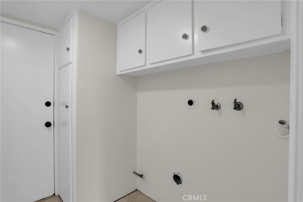 4223 Paseo de Plata