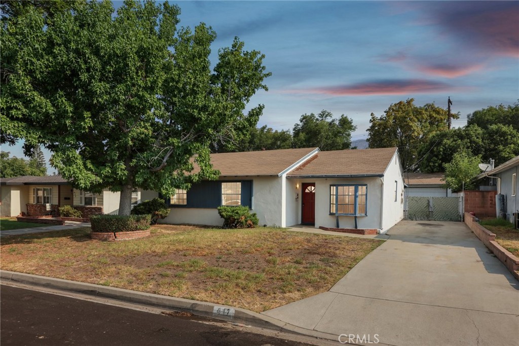 417 W Leeside Street