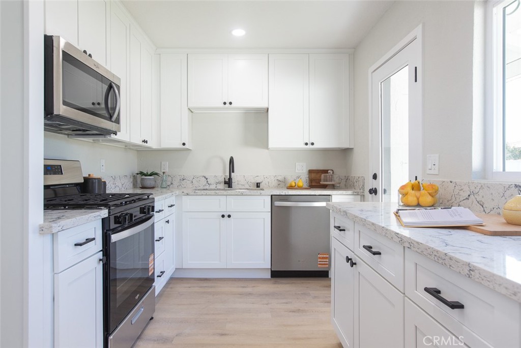 425 S Cliveden Avenue