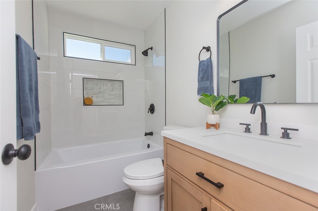 425 S Cliveden Avenue