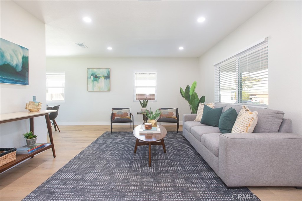 425 S Cliveden Avenue