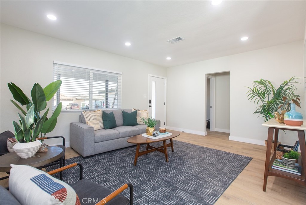 425 S Cliveden Avenue