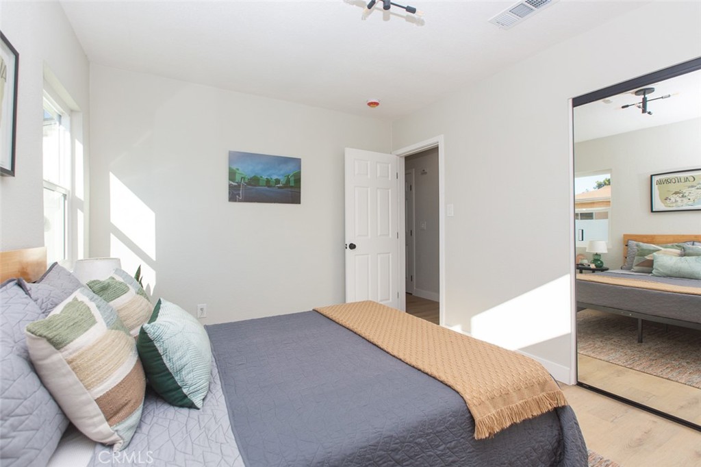 425 S Cliveden Avenue