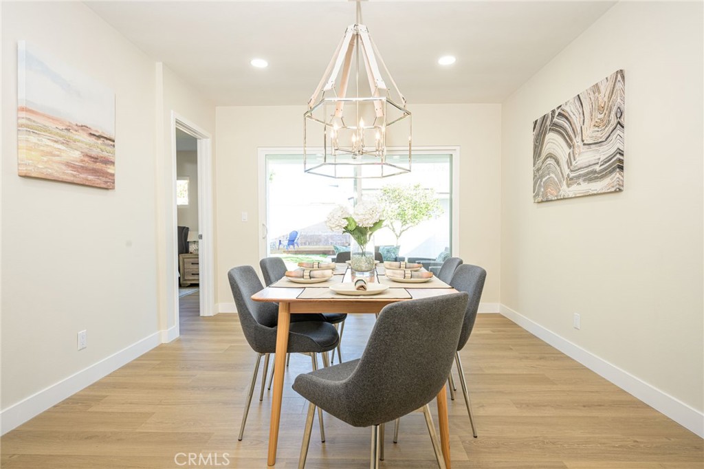 1807 Marinette Street