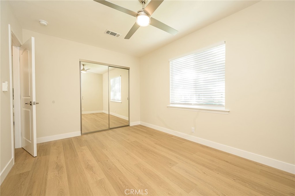 1807 Marinette Street