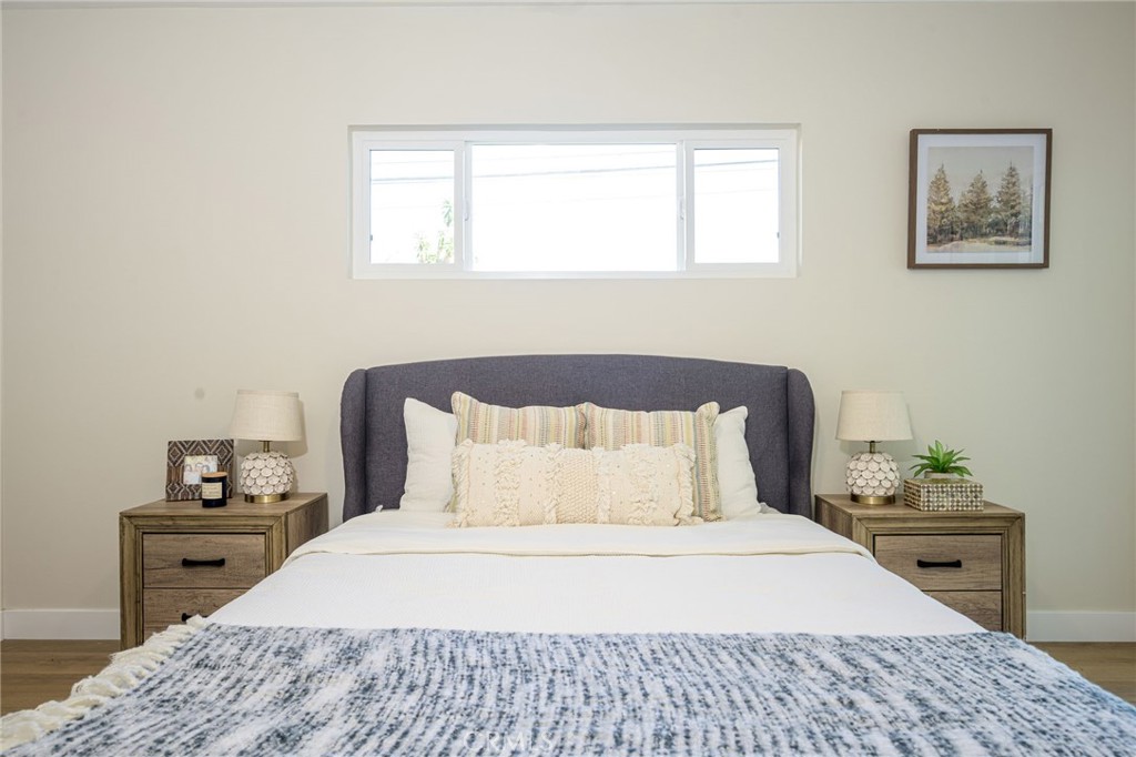 1807 Marinette Street