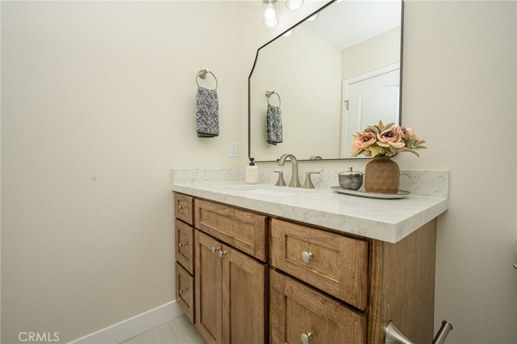 1807 Marinette Street