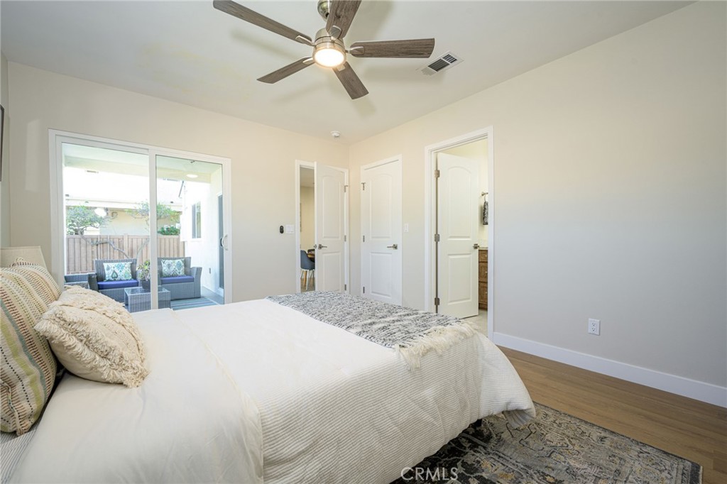 1807 Marinette Street