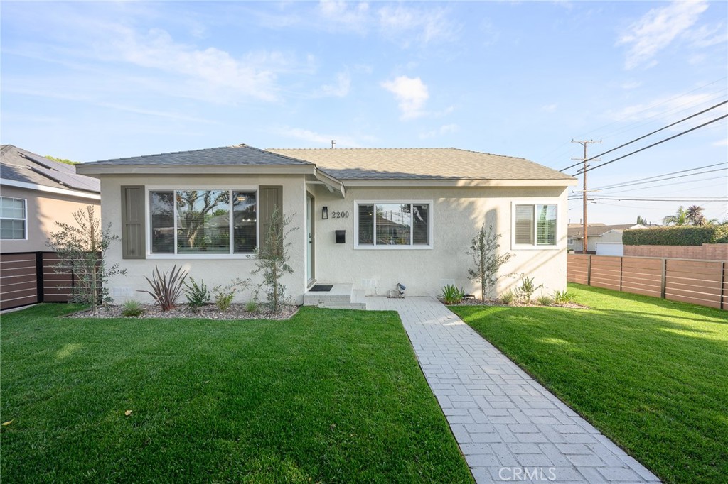2200 Ximeno Avenue