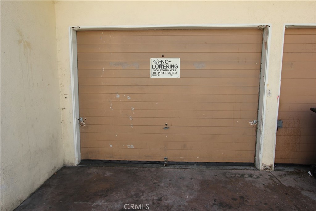 1633 East 1st Street 4