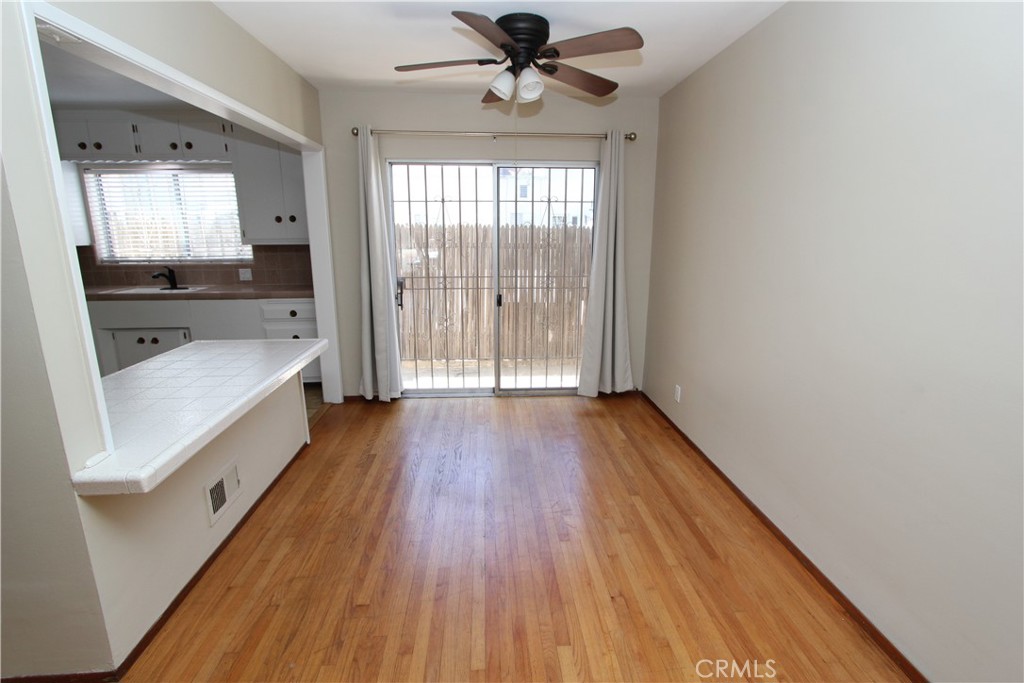 1633 East 1st Street 4