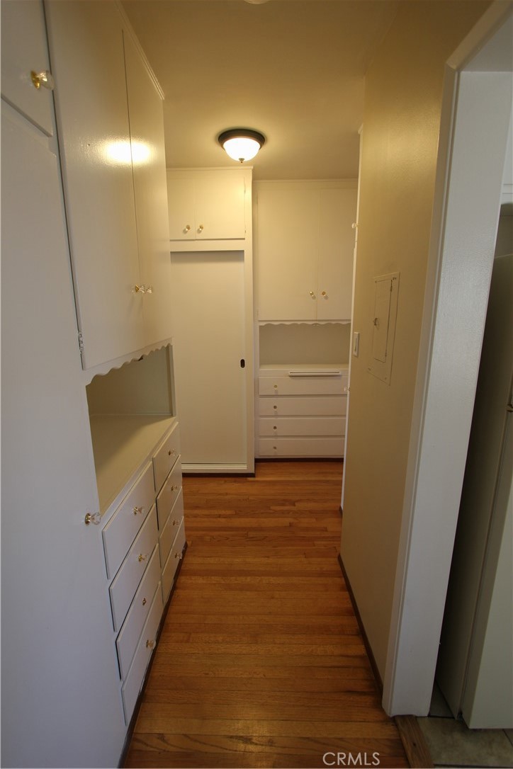 1633 East 1st Street 4